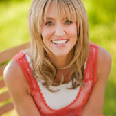 Photo of Laura McIntosh