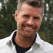 Photo of Pete Evans