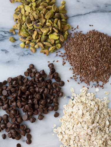 granola-bars-adrianna-3