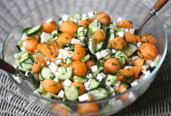 minty-cucumber-cantaloupe-salad-3