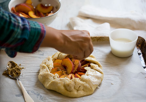peach-pistachio-galette-4
