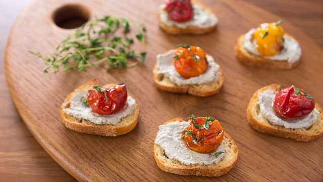 Roast Tomato Crostini recipe