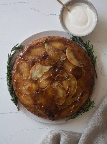 apple-rosemary-upside-down-cake-3