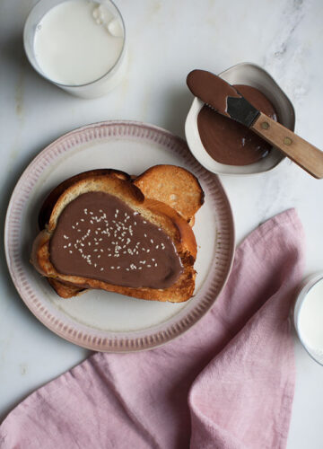 halva-chocolate-spread-1