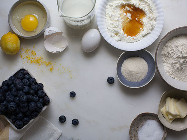 crepes-honey-ricotta-blueberry-sauce-2