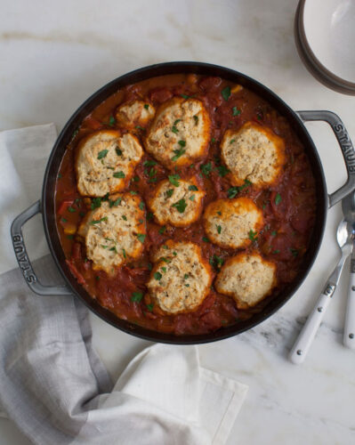 vegetarian-chili-cornbread-dumplings-4