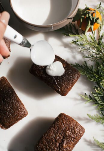 mini-gingerbread-cakes-3