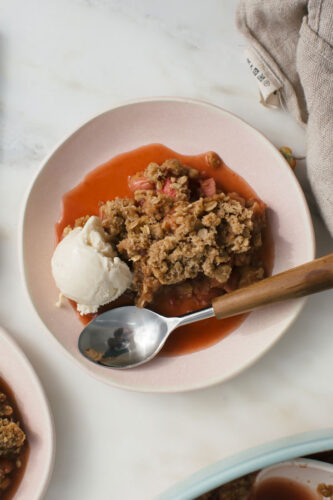 oat-ginger-rhubarb-crumble-4