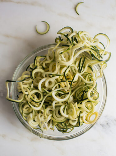 zucchini-noodles-pea-pesto-2