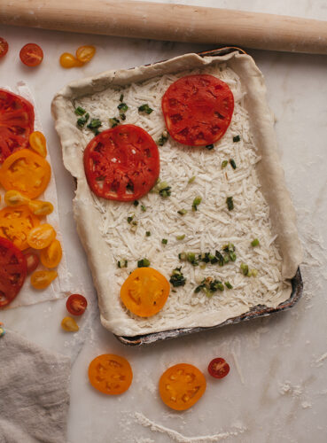 heirloom-cheesy-tomato-tart-2