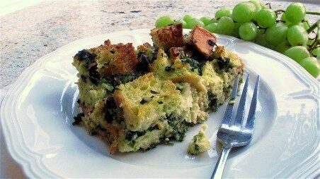 Light-Fluffy-Spinach-Cheese-Strata-41