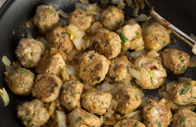 Making-Chicken-Meatballs-1-of-1-4