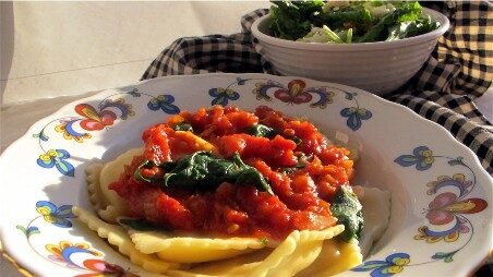 Ravioli-with-Spinach-and-Sundried-Tomatoes-4