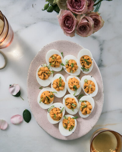 SrirachaDeviledEggs-3