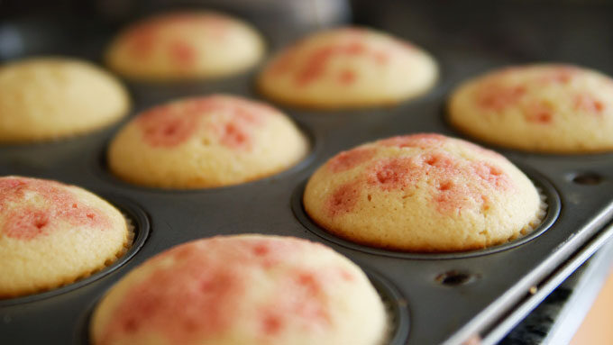cherry-poke-cake