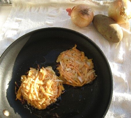 frying-latkes