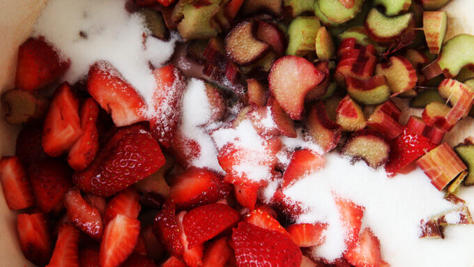 strawberry-rhubarb-sugar