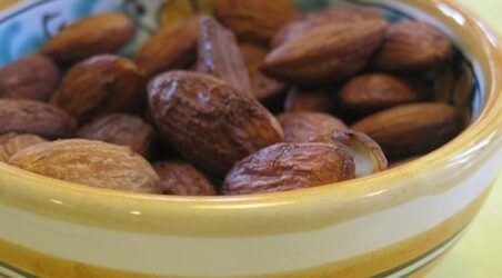 tamari-almonds1