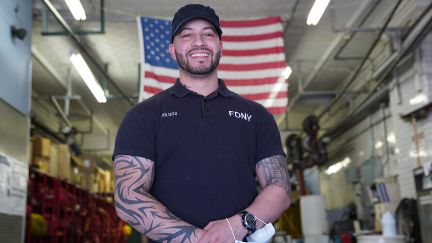 06 fdny male flag 1920x1080