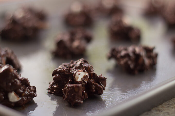 Making Chocolate and Marshmallow Clusters 1 of 1 6 573x383
